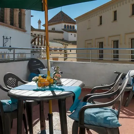 Casa Davallada: Central Pet-friendly Duplex Apartment Sitges
