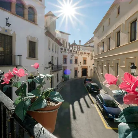 Casa Davallada: Central Pet-friendly Duplex Apartment