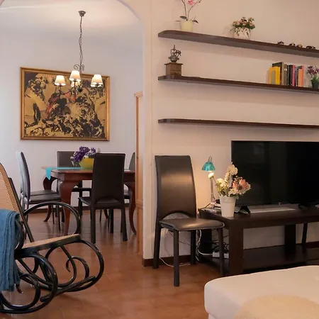 Apartment Casa Davallada: Central Pet-friendly Duplex *