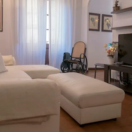 Apartment Casa Davallada: Central Pet-friendly Duplex *